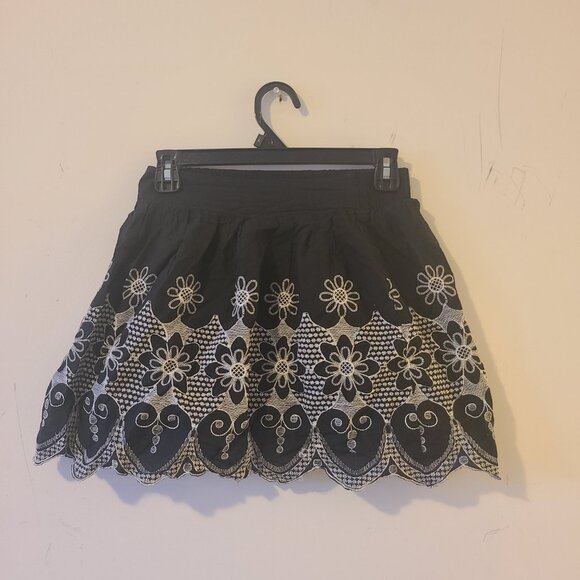 Skirts and Tops for a night out, date night, or dinner party - Picture 4 of 16